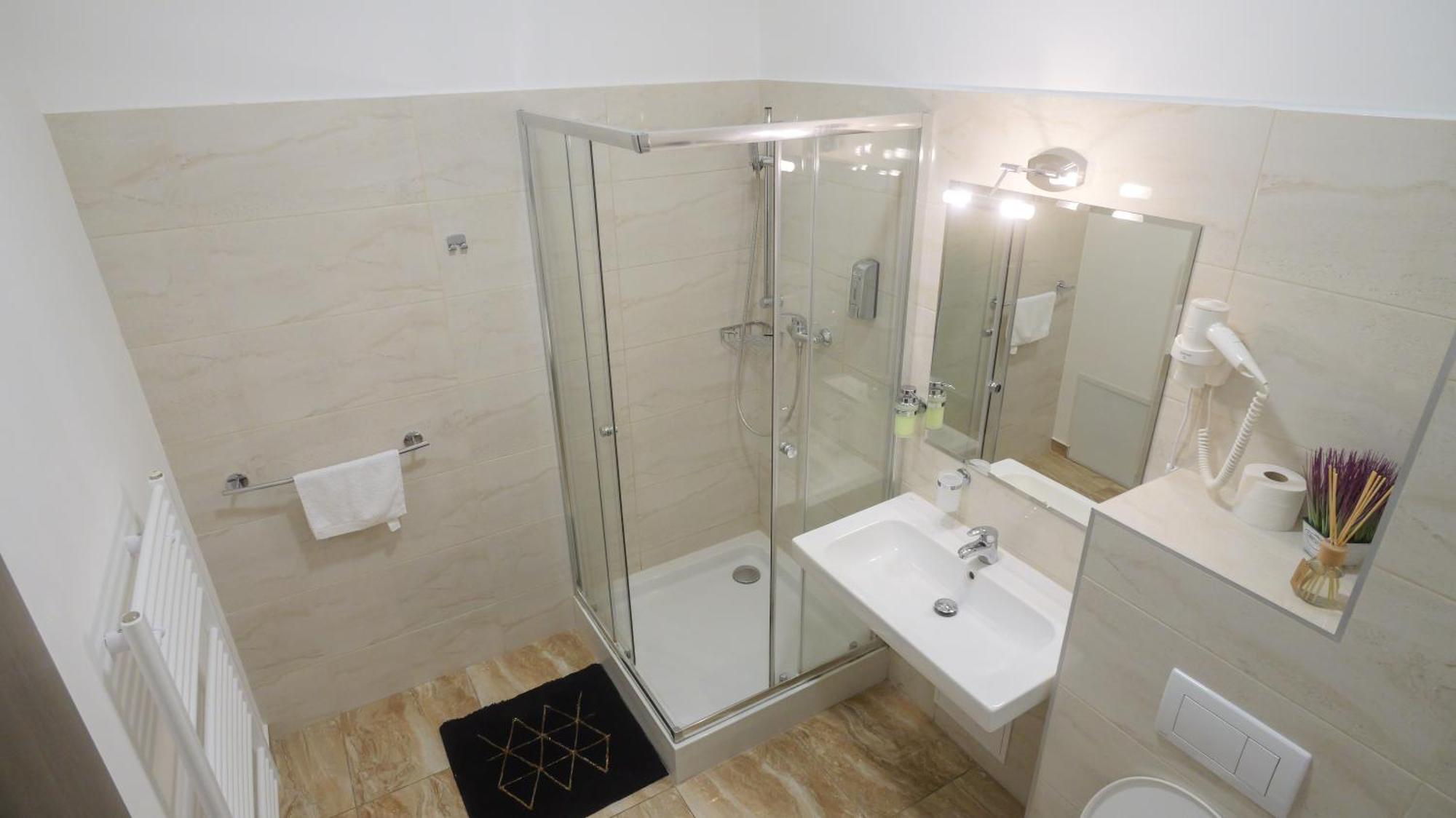 Premium City Centre Bedrooms เปรเชา ภายนอก รูปภาพ